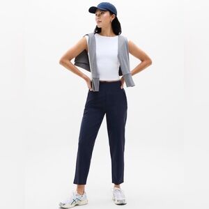 Athleta Endless Straight Leg Pant in Navy Women’s Size 12